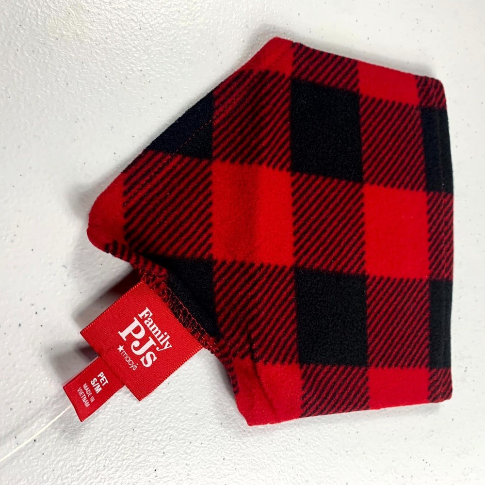 Macy's Family‎ Pajamas Matching Pet Bandana Dog S/M Red Buffalo Check Neck Scarf